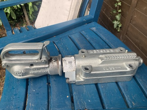 Trailer hitch bradley cast - trailer,